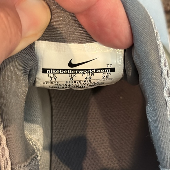 Nike Air Presto women’s running shoe - Picture 7 of 10